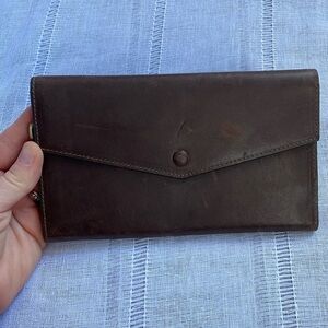 It’s Life RFID NWOT vintage look genuine leather wallet.